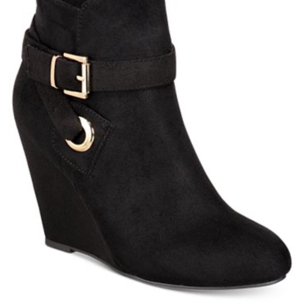 New-in box-Black suedette wedge booties